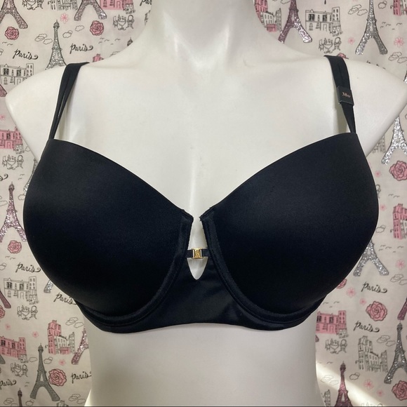 Victoria’s Secret Very Sexy Uplift Balconet Bra